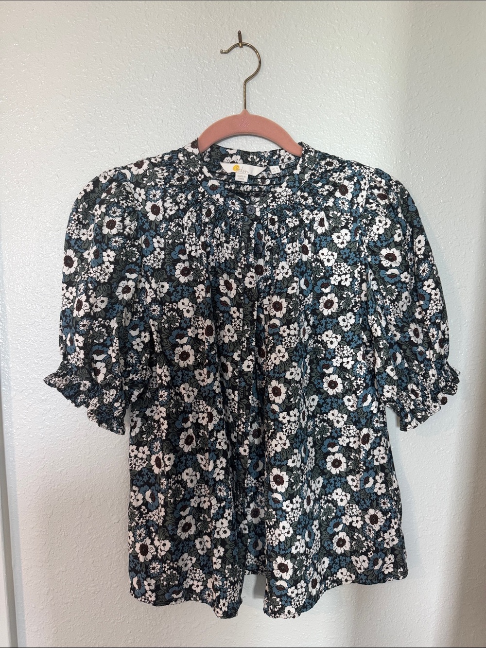 Boden Floral Puff-Sleeve Blouse in Teal and White